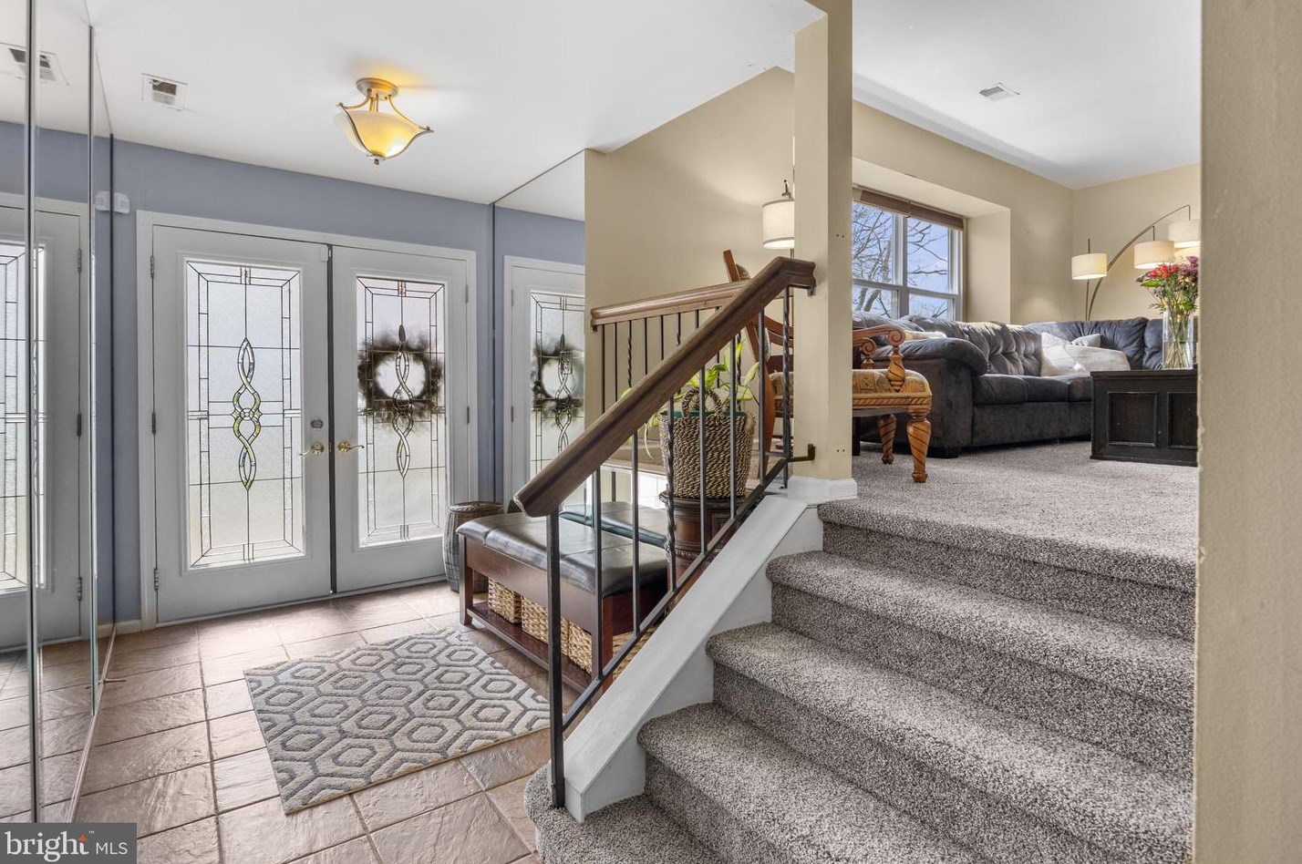 17 Connover Pl, Upper Makefield PA  18940-1117 exterior