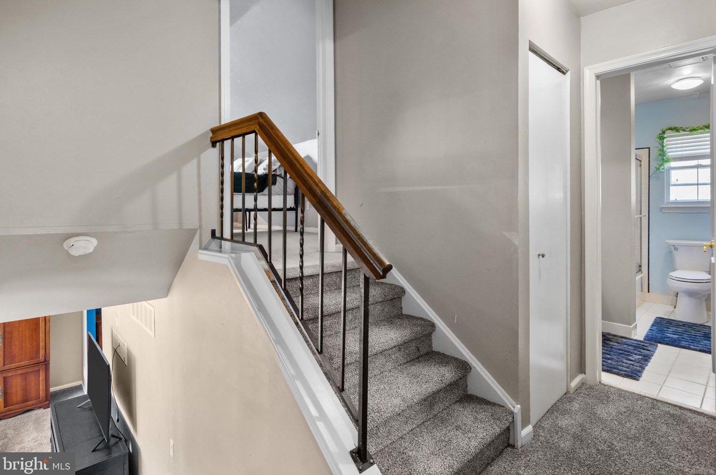 17 Connover Pl, Upper Makefield PA  18940-1117 exterior