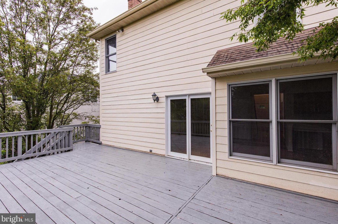 350 Laurel Oaks Dr, Langhorne PA  19047-8528 exterior