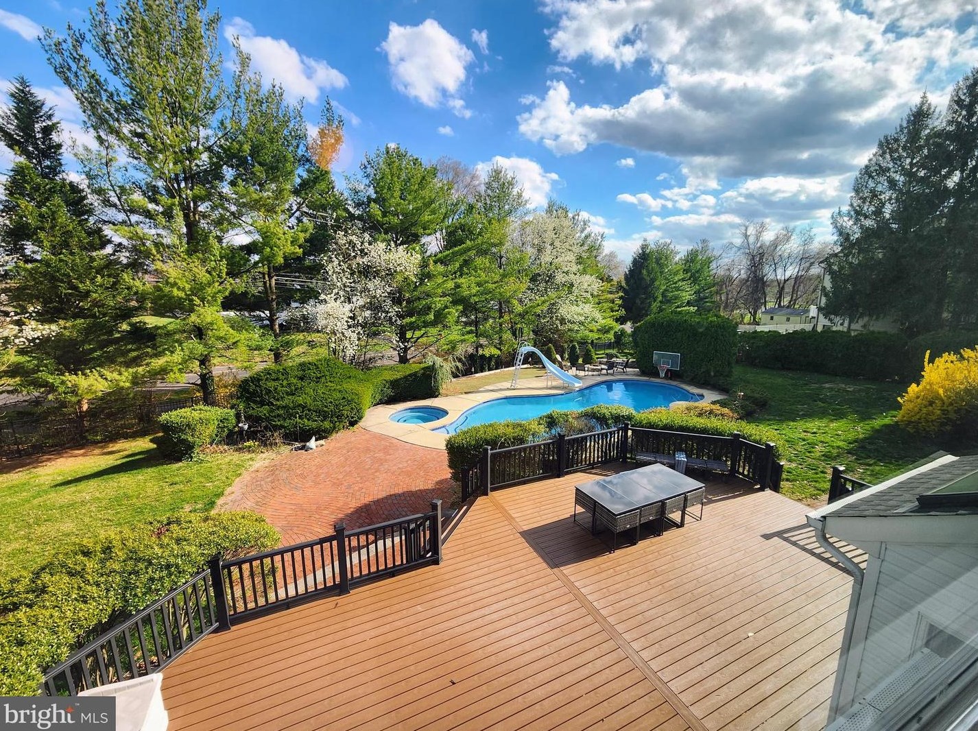 255 Pintail Ct, Langhorne PA  19047-8242 exterior