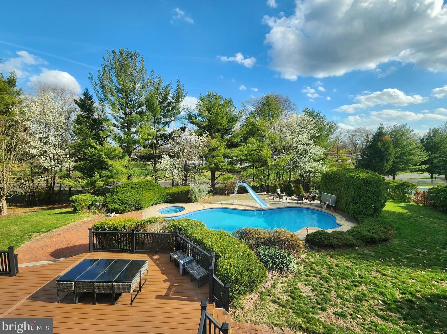 255 Pintail Ct, Langhorne PA  19047-8242 exterior