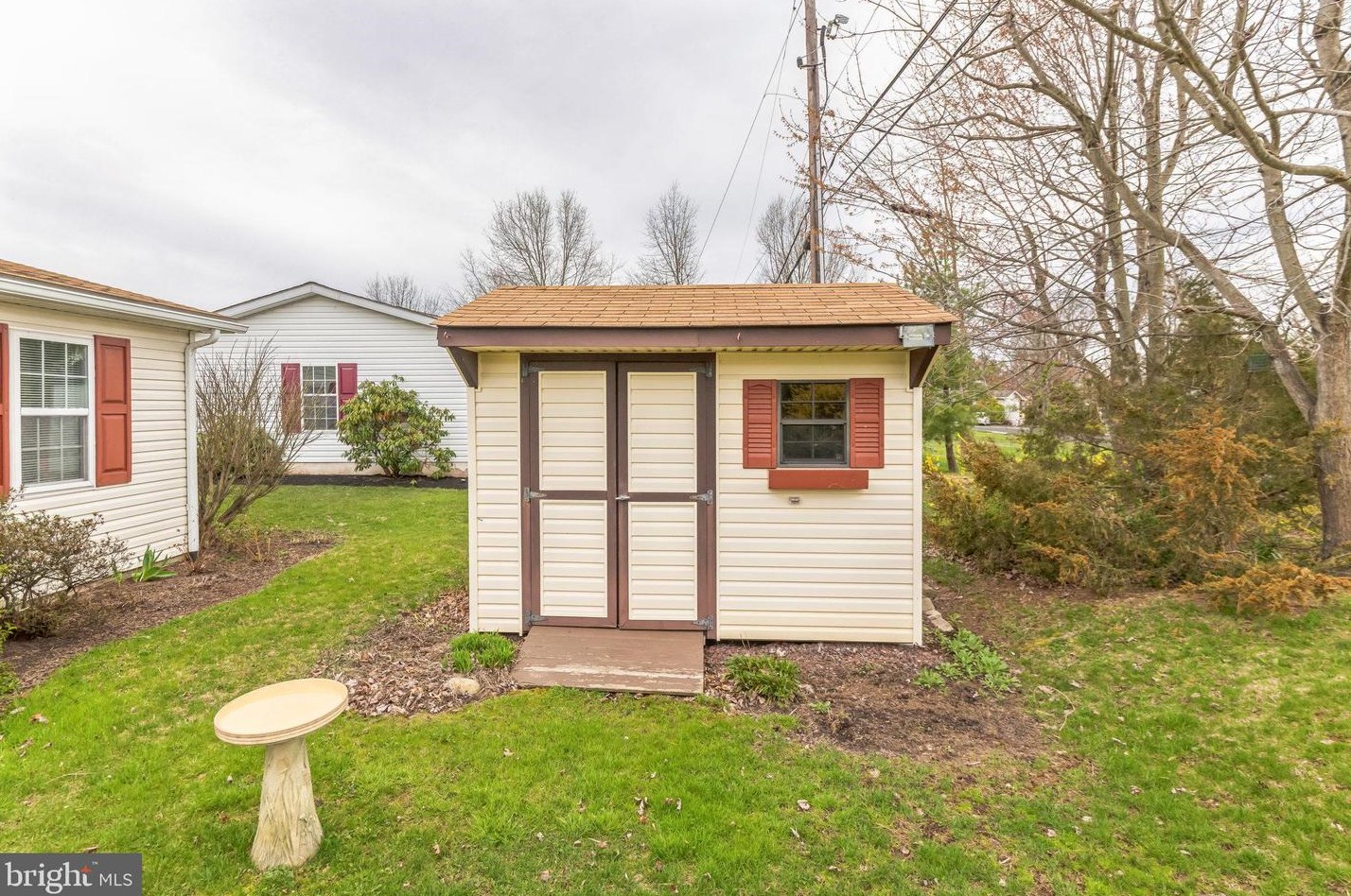 24 Williams Way, Sellersville PA  18960-2845 exterior