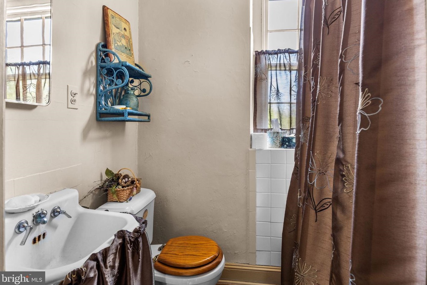 259 Stoopville Rd, Upper Makefield PA  18940-9210 exterior