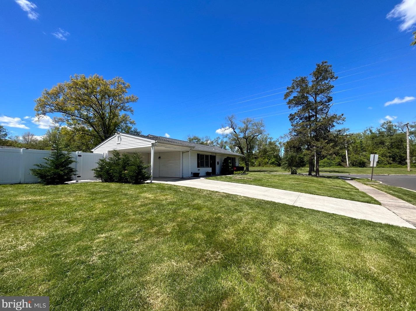 49 Openwood Ln, Levittown PA  19055-1513 exterior