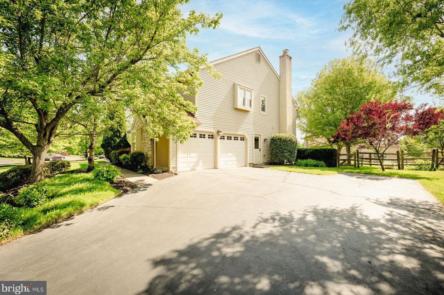 46 Snapdragon Dr, Upper Makefield PA  18940-9206 exterior