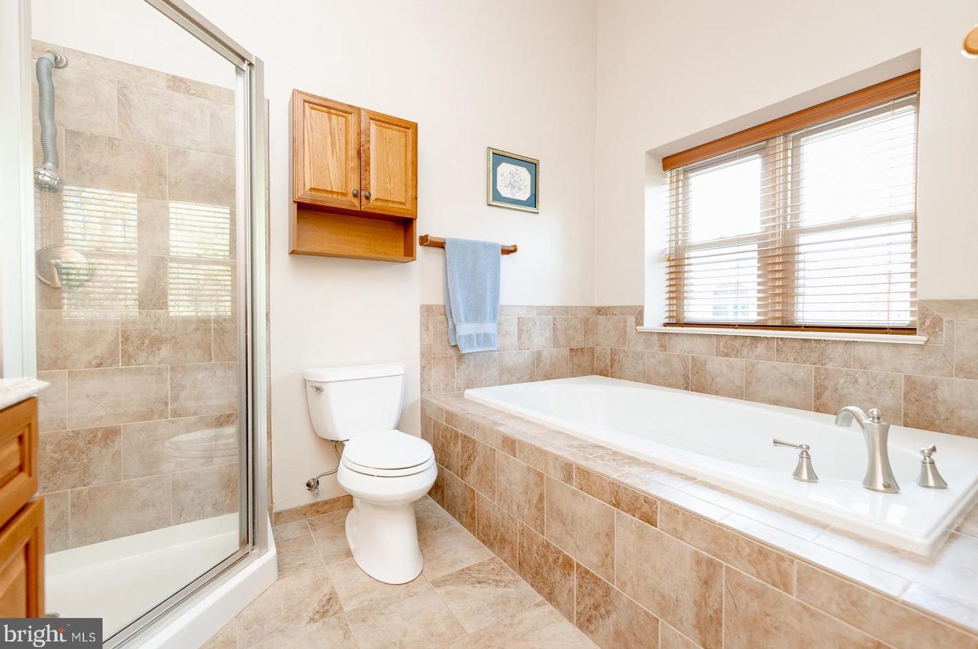 46 Snapdragon Dr, Upper Makefield PA  18940-9206 exterior