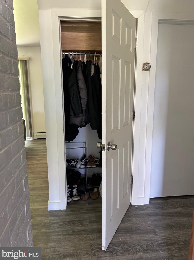 20 Ruby Ln, Levittown PA  19055-1433 exterior