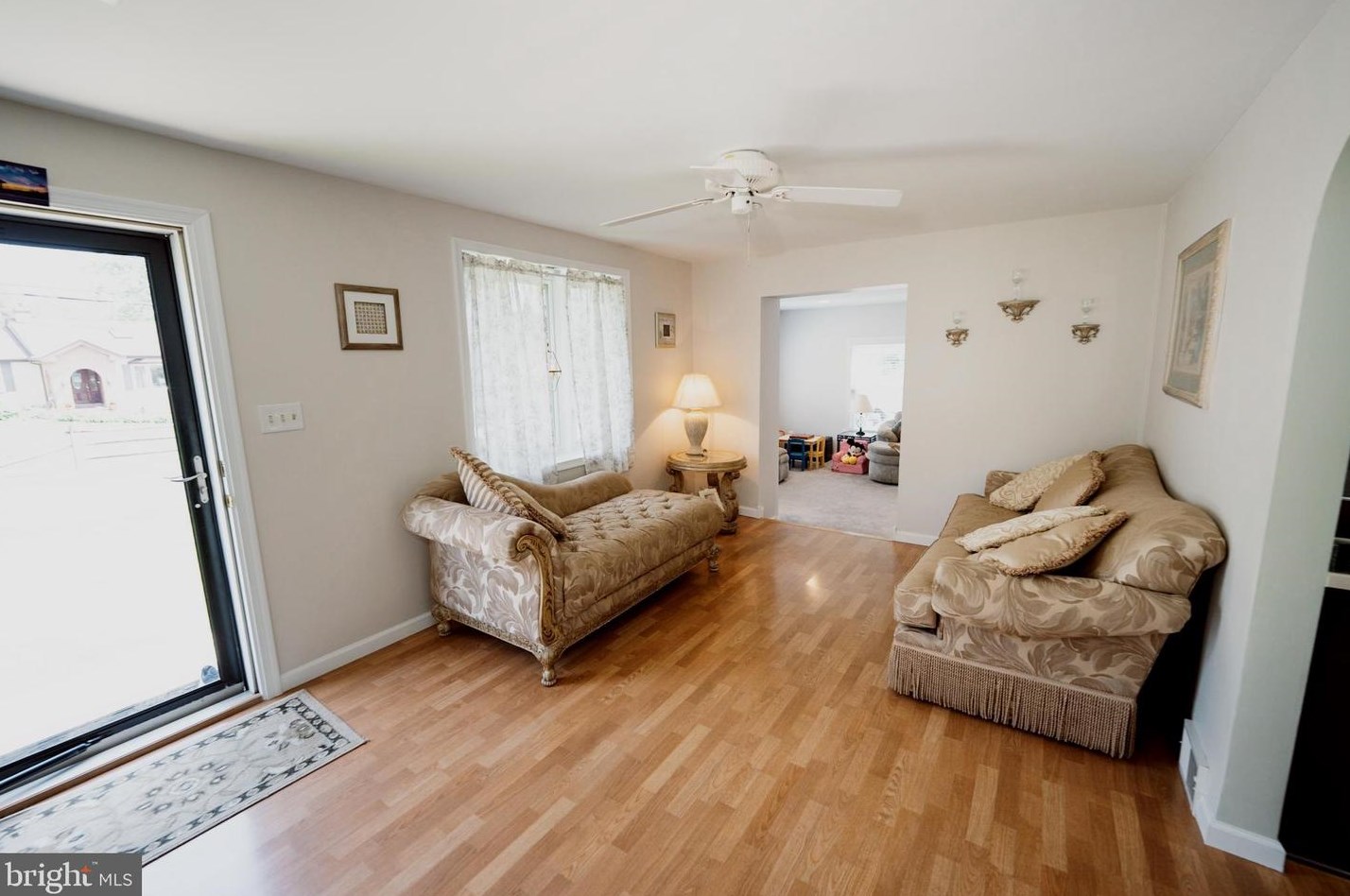 108 Samuel St, Langhorne PA  19053-4158 exterior