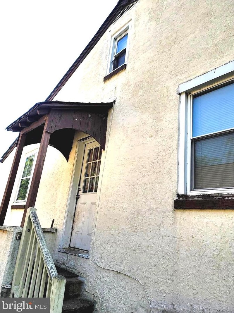 1308 Ashby Ave, Edgely PA  19007-3304 exterior