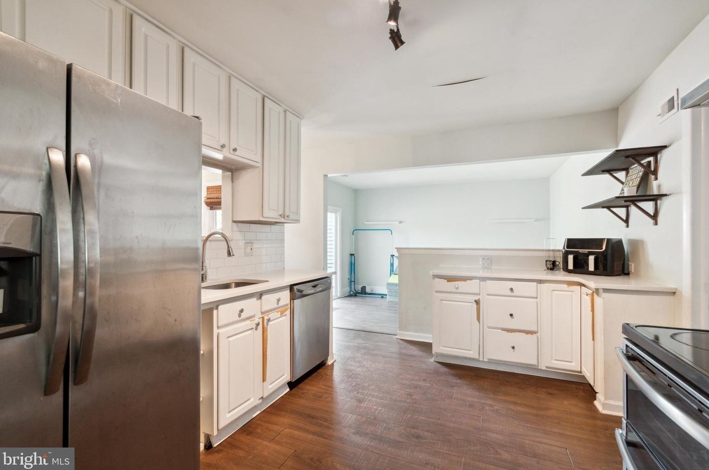 236 Canterbury Ct, Upper Makefield PA  18940-1416 exterior