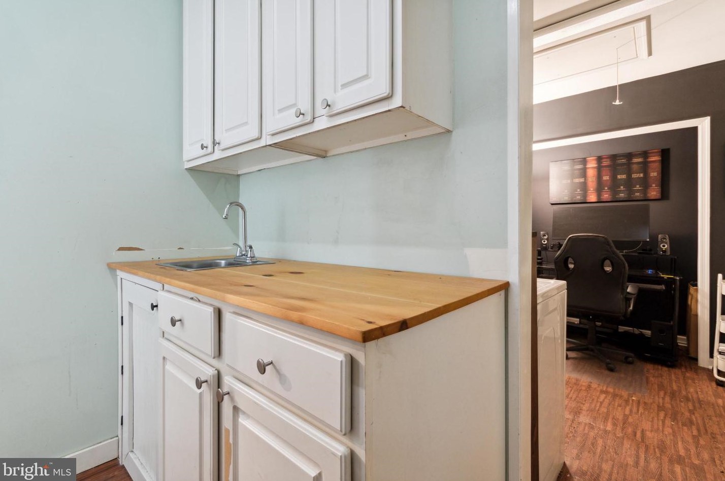 236 Canterbury Ct, Upper Makefield PA  18940-1416 exterior