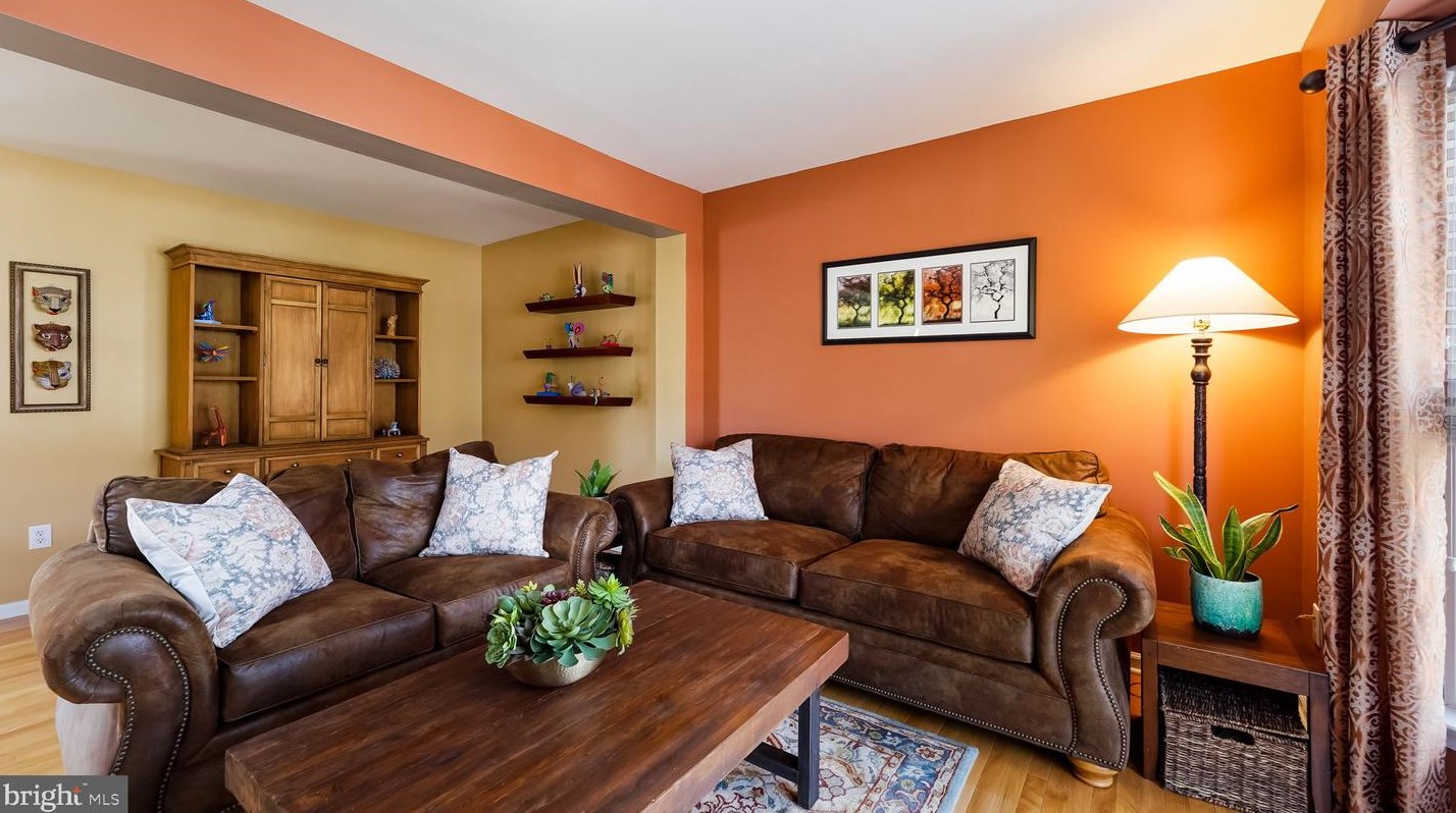 249 Windsor Ct, Quakertown PA  18951-5042 exterior