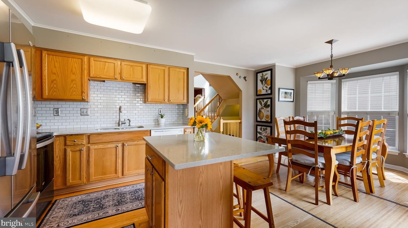 249 Windsor Ct, Quakertown PA  18951-5042 exterior