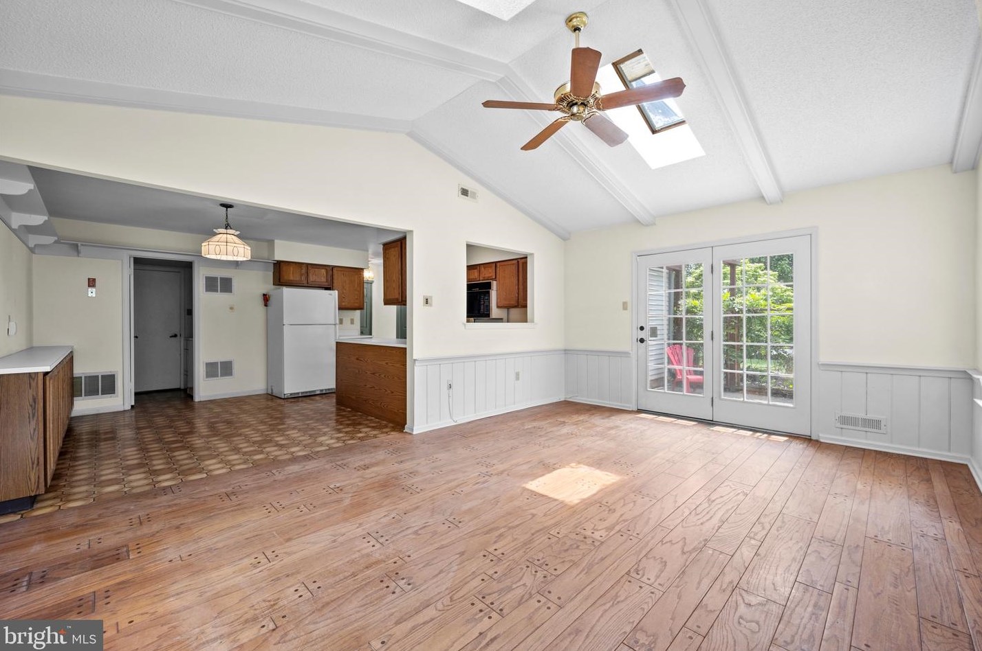 1 Laurel Cir, Upper Makefield PA  18940-3221 exterior