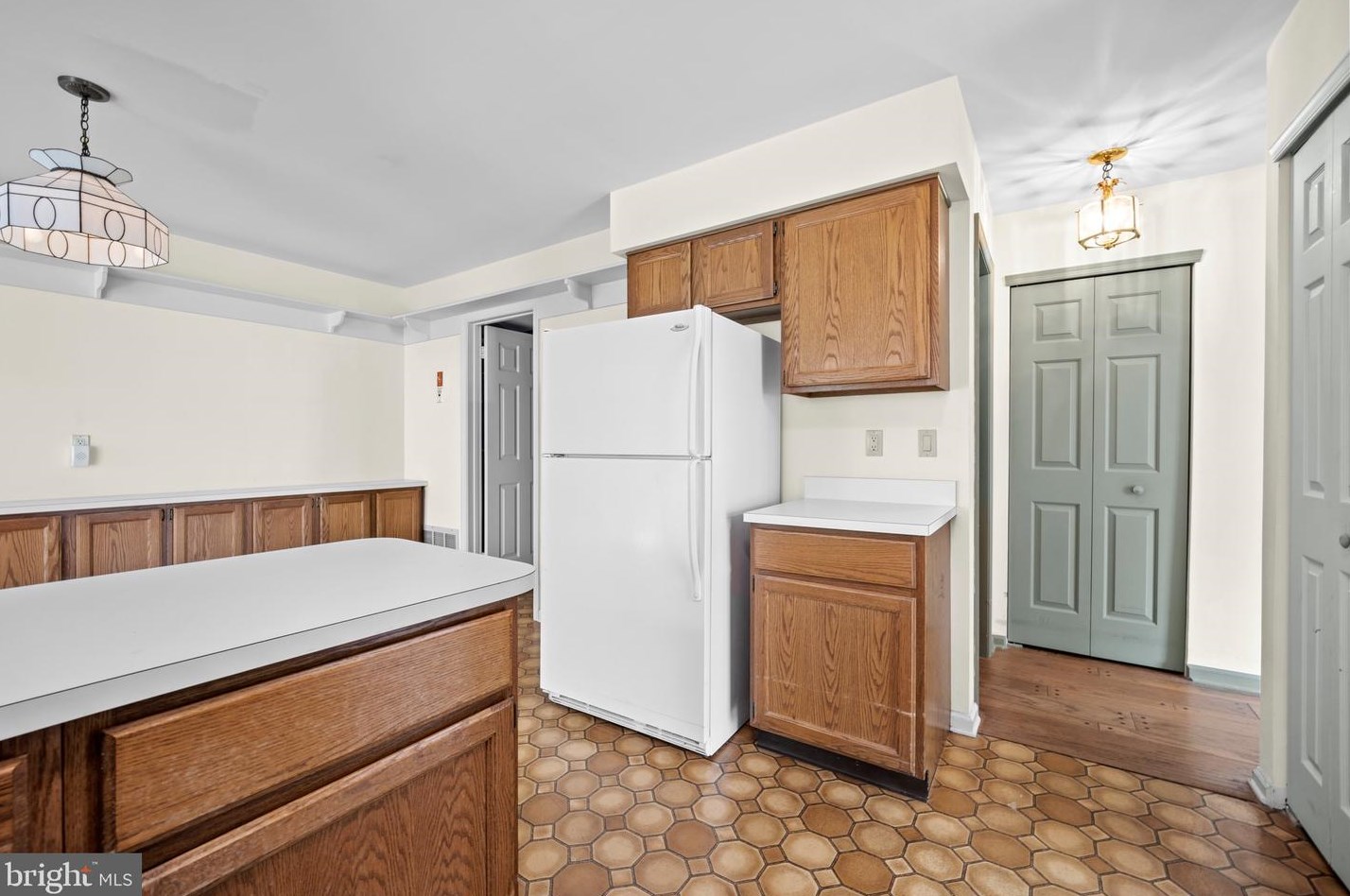 1 Laurel Cir, Upper Makefield PA  18940-3221 exterior