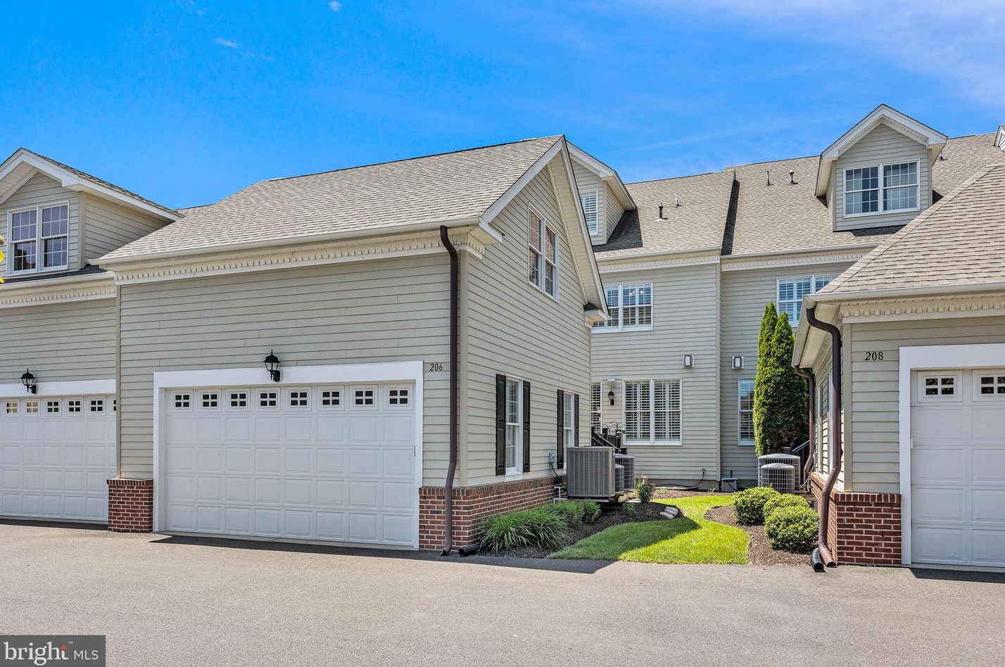 206 Sebastian Aly, Upper Makefield PA 18940-4525 exterior