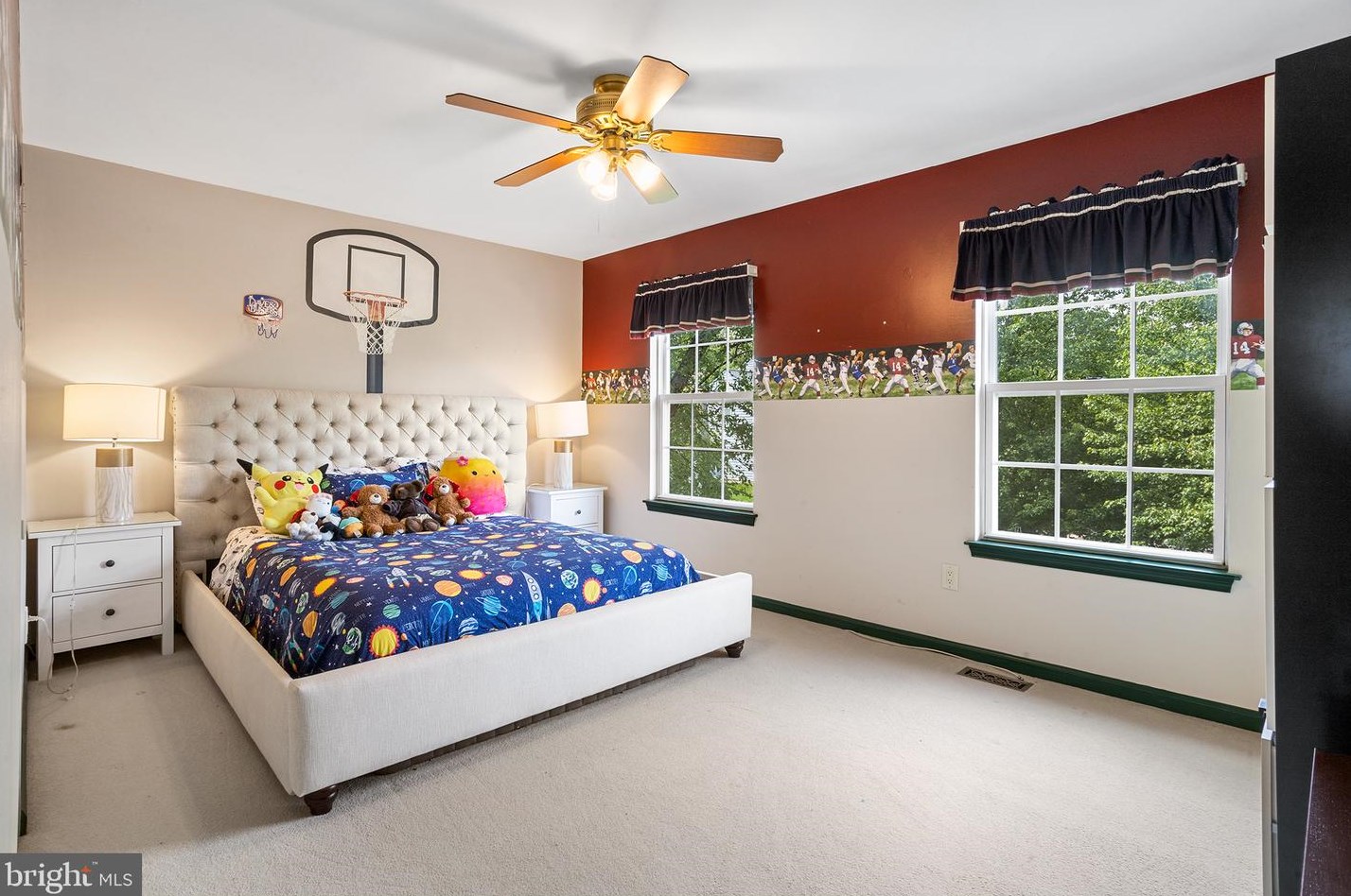 10 Chickory Pl, Upper Makefield PA  18940-1253 exterior