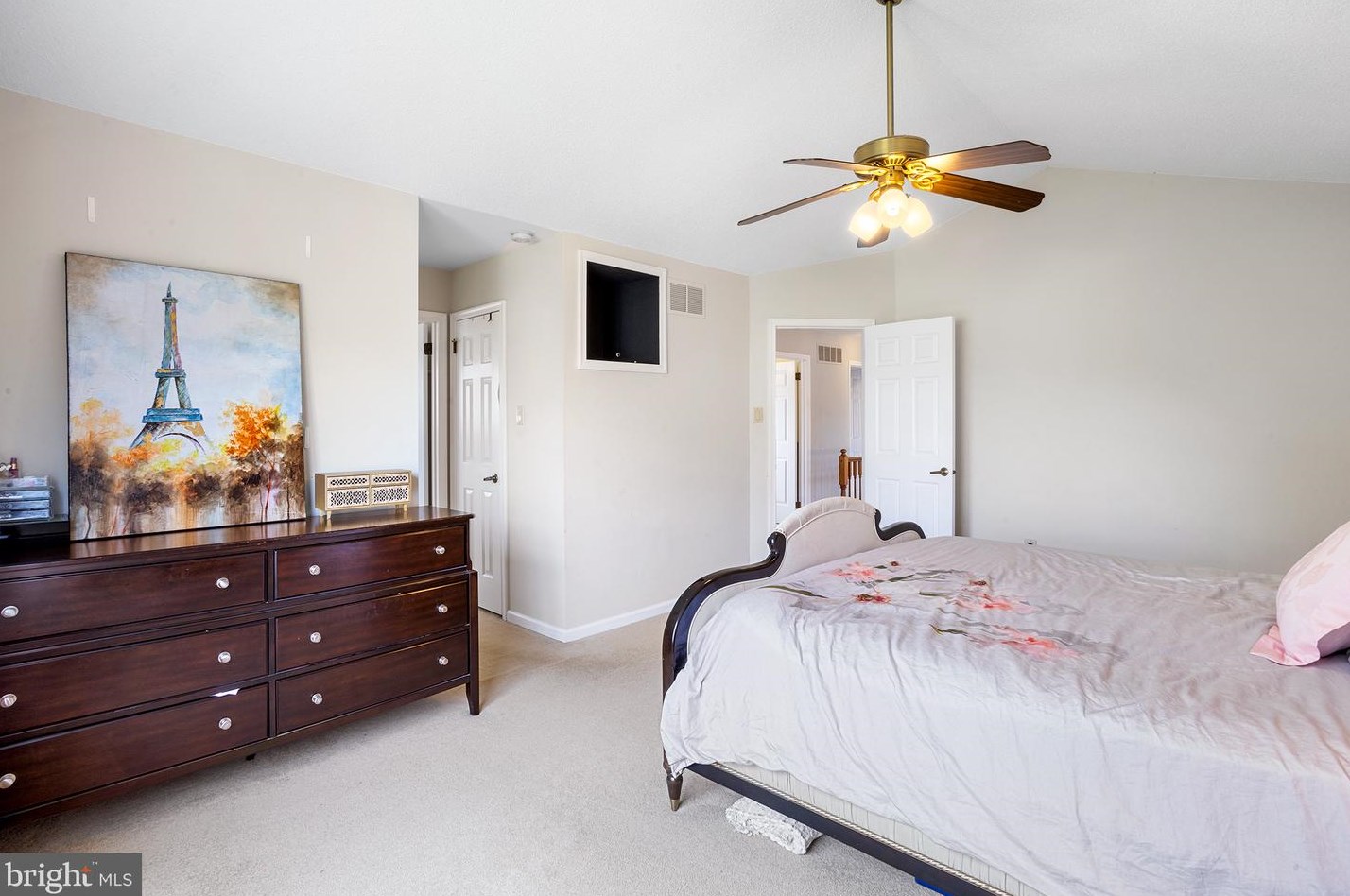 10 Chickory Pl, Upper Makefield PA  18940-1253 exterior