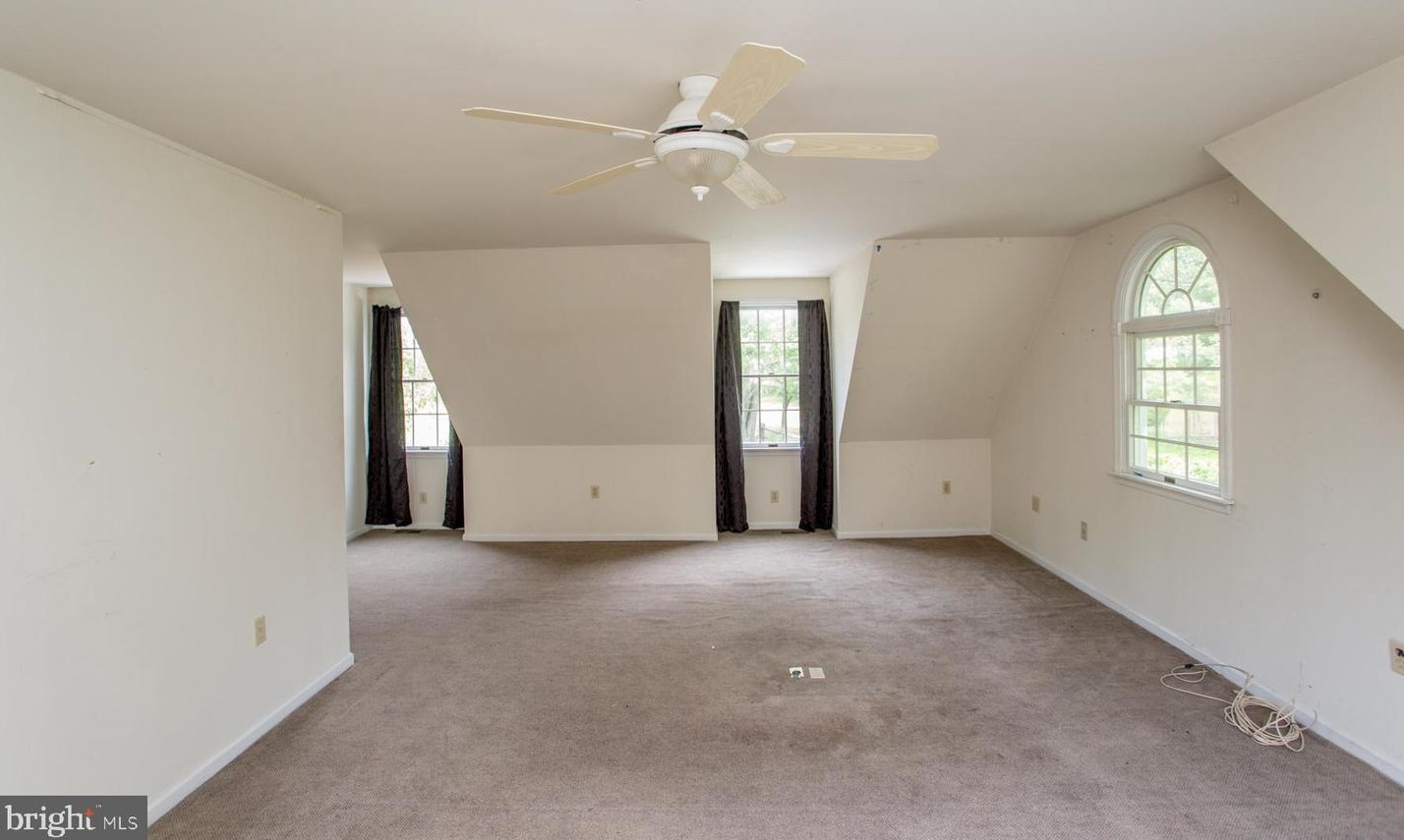 620 Schwenkmill Rd, Perkasie PA  18944-2248 exterior