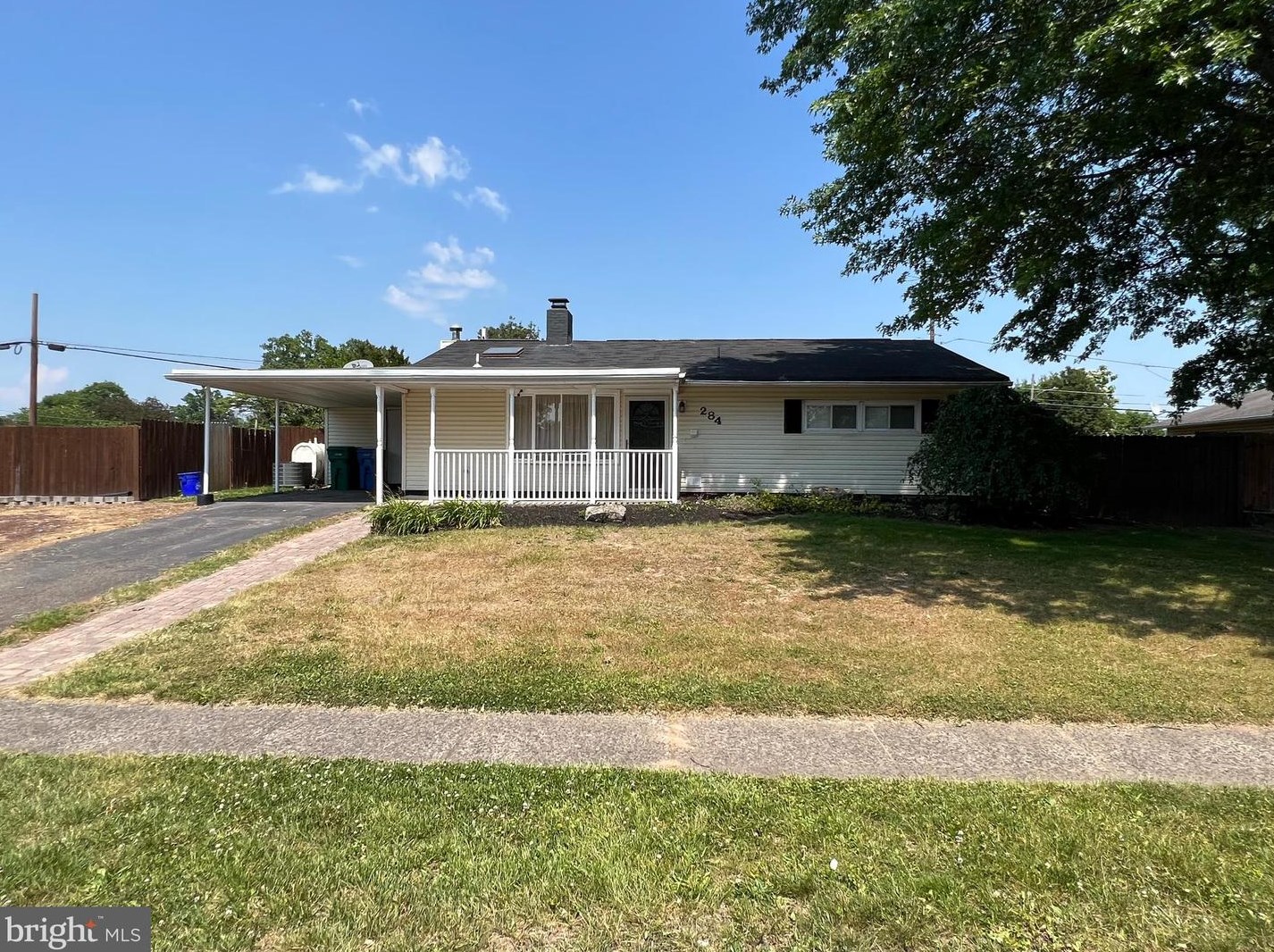 284 Dogwood Dr, Levittown PA  19055-1723 exterior