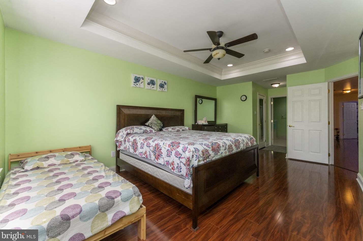 14 Wellington Rd, Upper Makefield PA  18940-2423 exterior