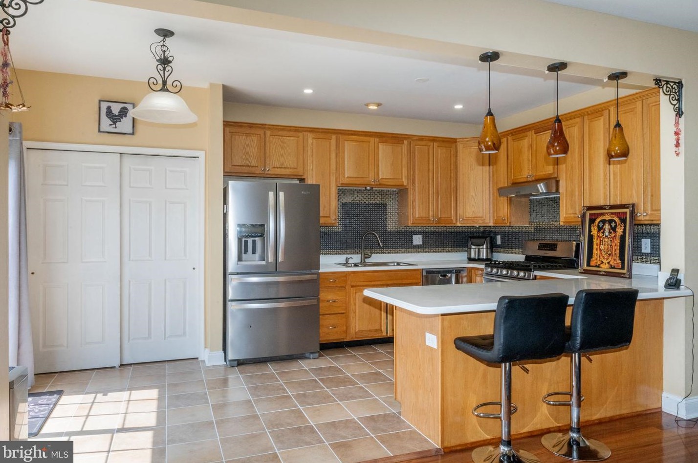 14 Wellington Rd, Upper Makefield PA  18940-2423 exterior