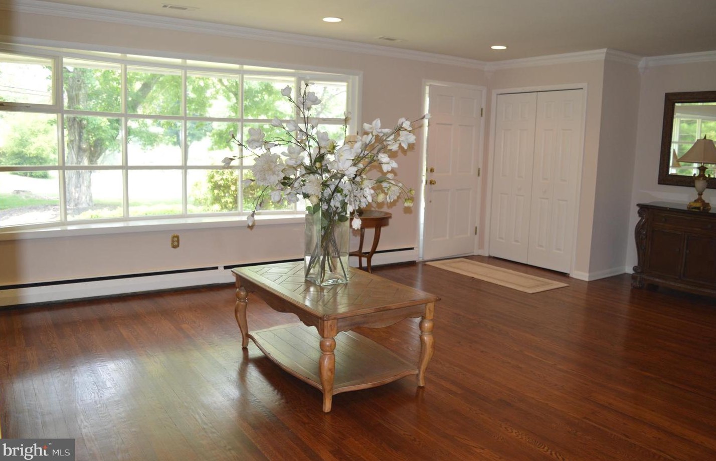 740 Eagle Rd, Upper Makefield PA  18940-2910 exterior