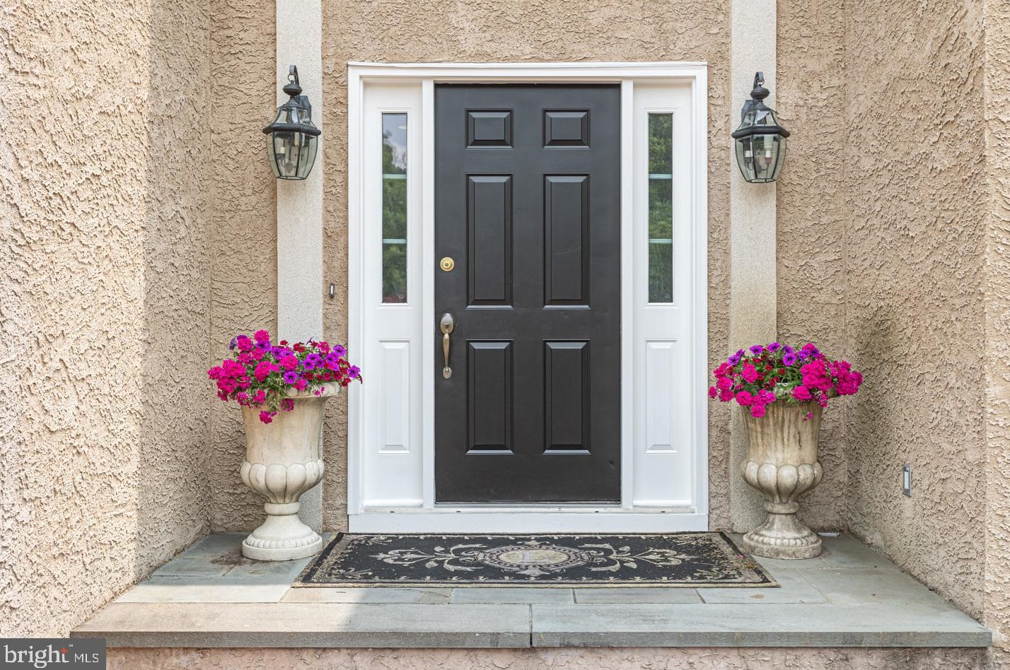 3 Casey Ct, Upper Makefield PA  18940-2621 exterior