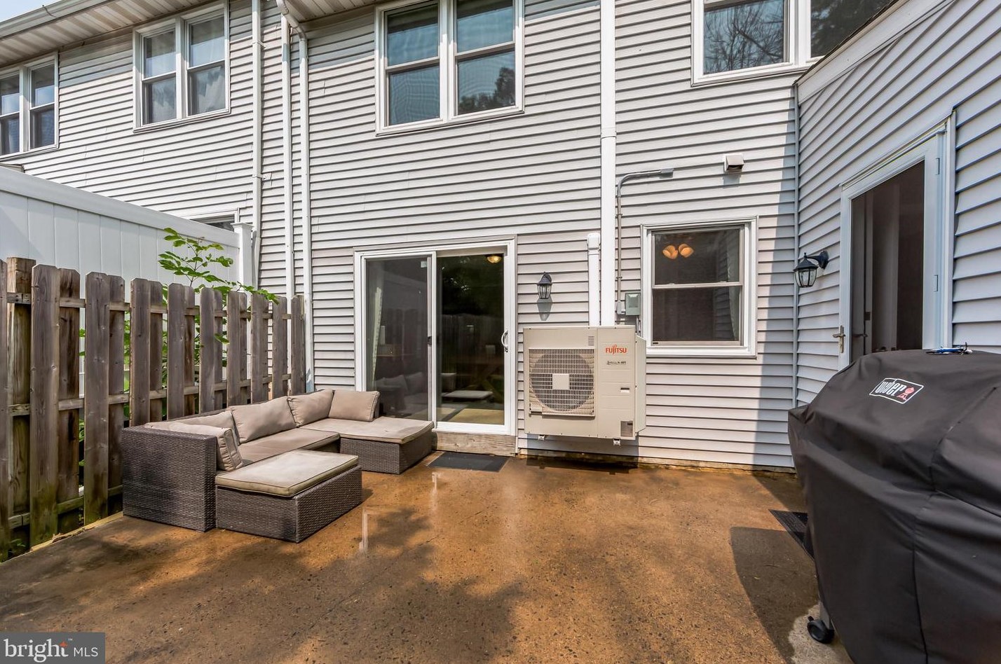 13 Grv Cir, Sellersville PA  18960-1562 exterior