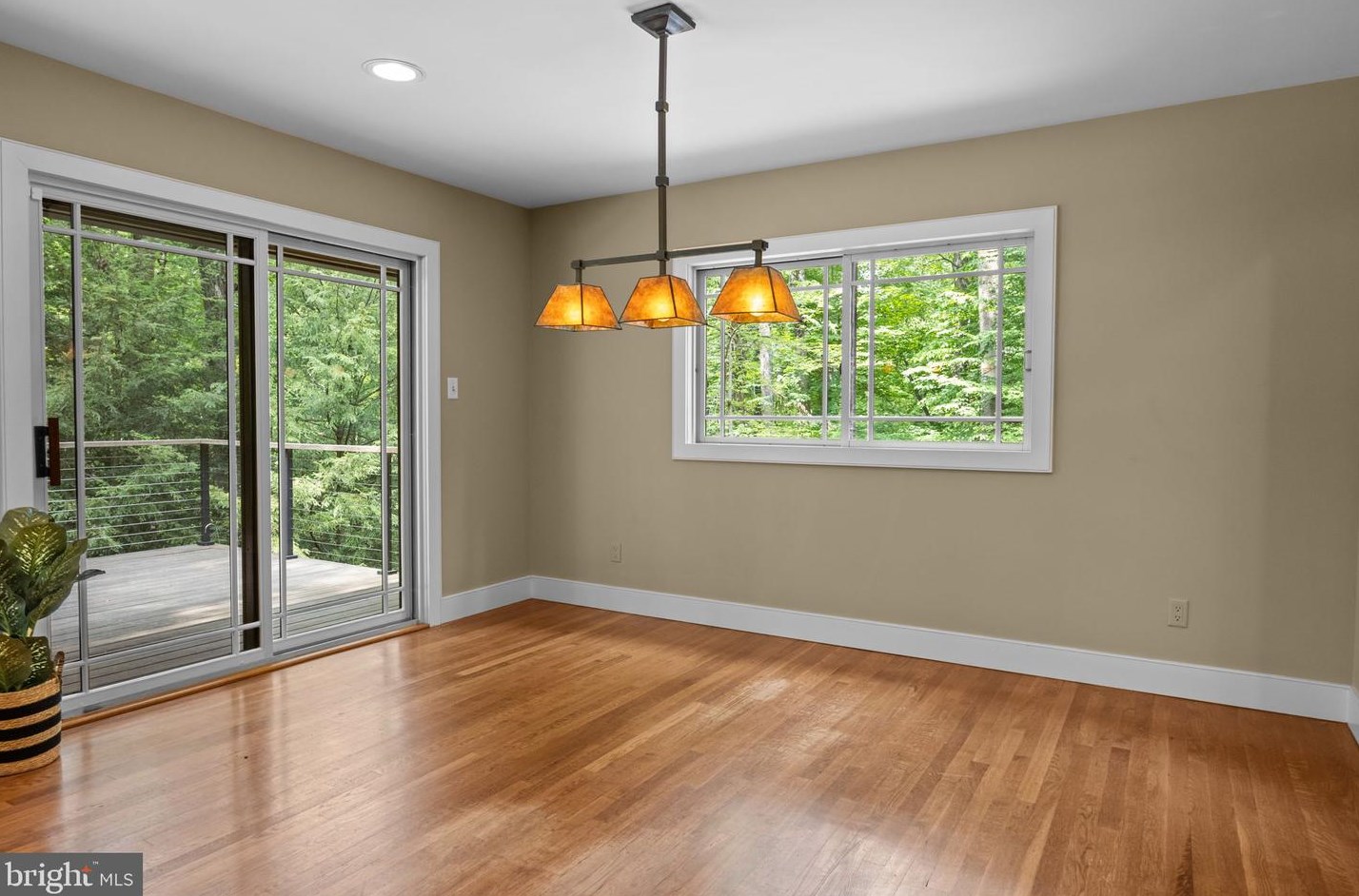 6975 Upper York Rd, New Hope PA  18938-9510 exterior