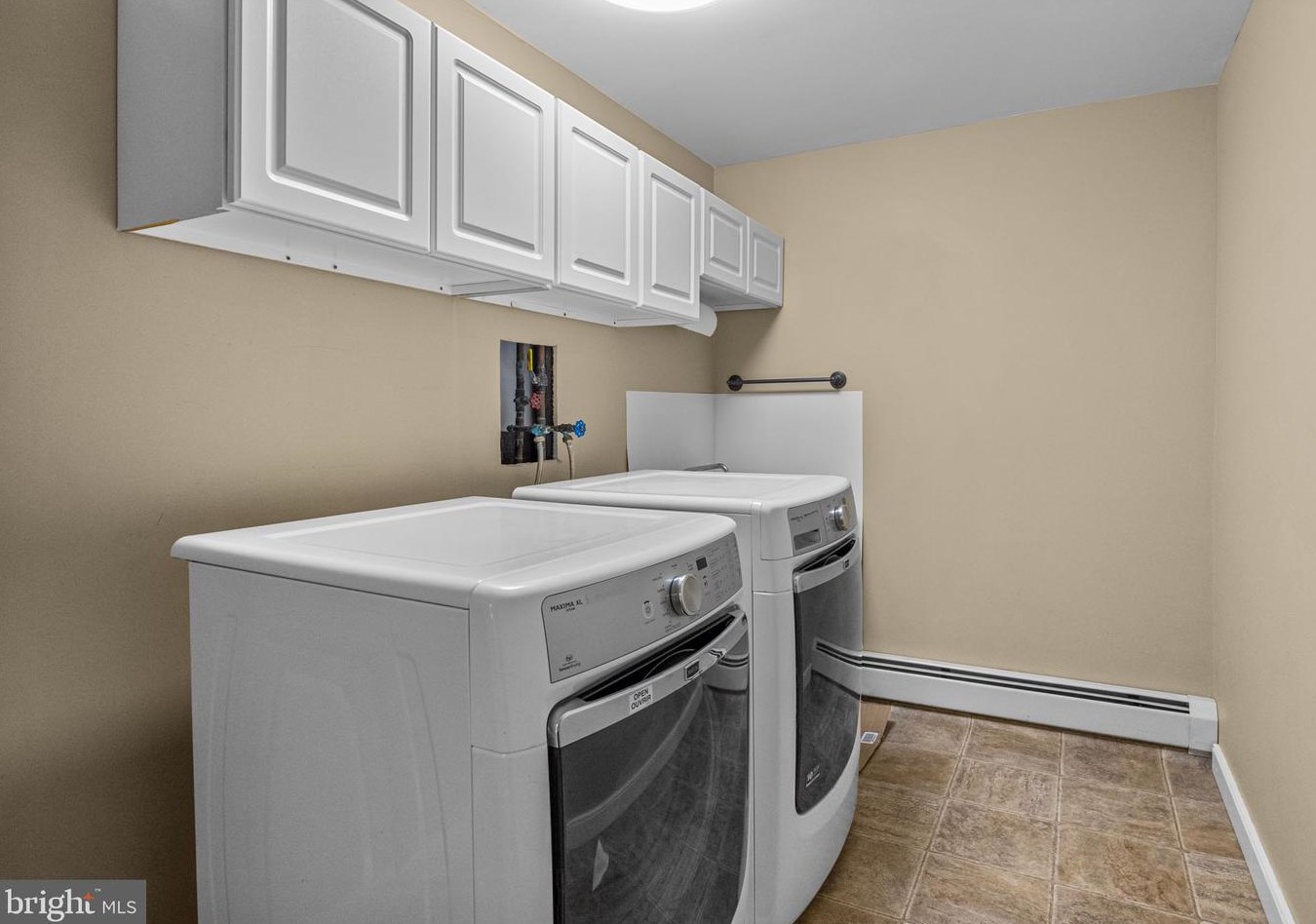 6975 Upper York Rd, New Hope PA  18938-9510 exterior