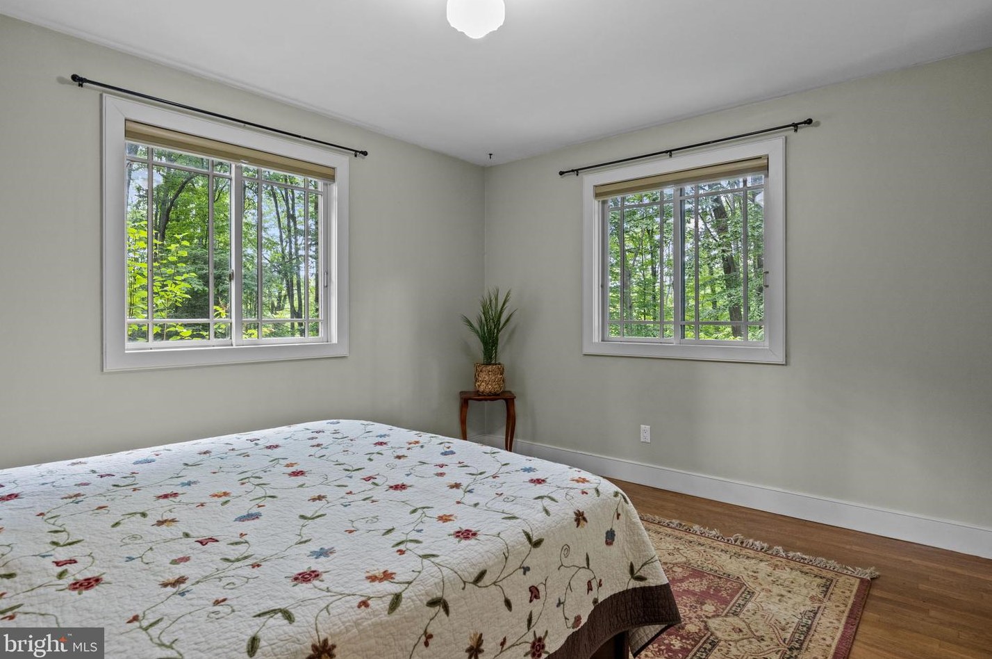 6975 Upper York Rd, New Hope PA  18938-9510 exterior