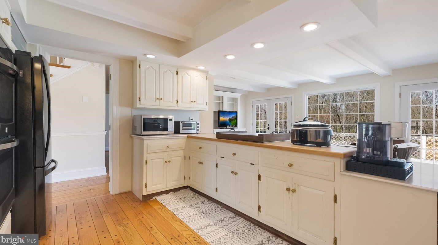 119 Timber Ridge Rd, Upper Makefield PA  18940-2809 exterior