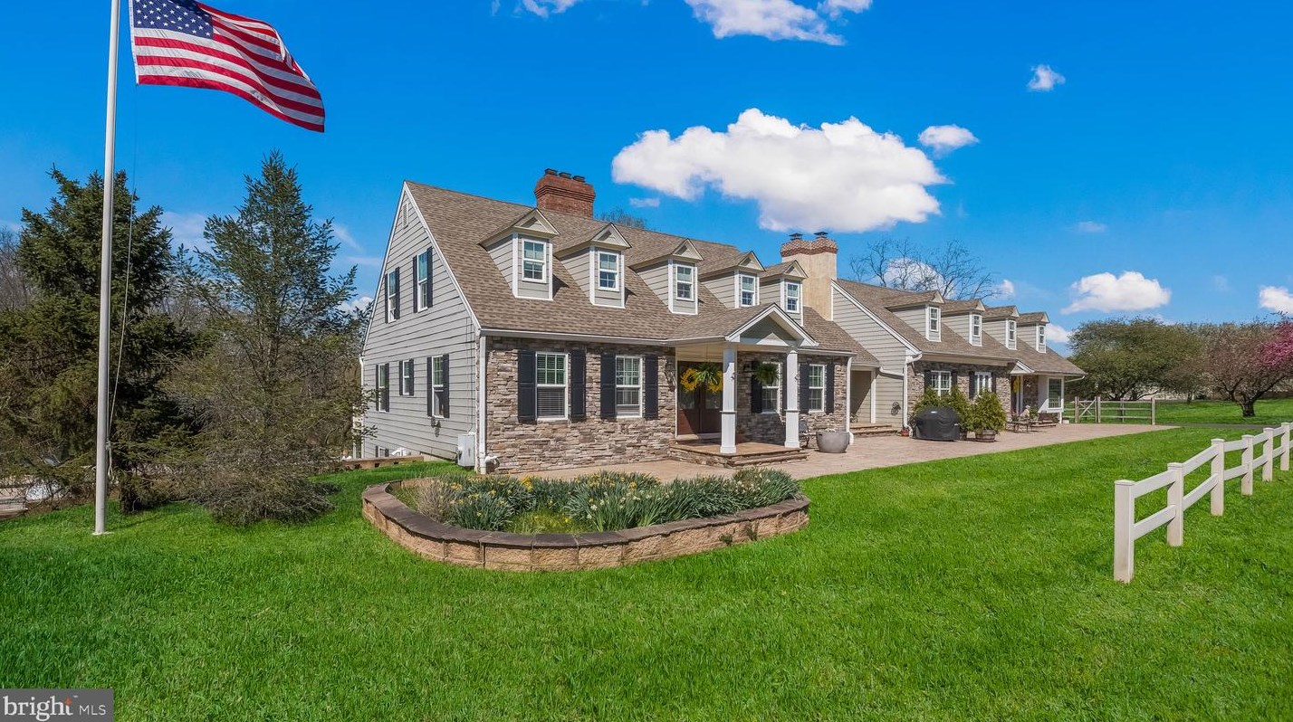 119 Timber Ridge Rd, Upper Makefield PA  18940-2809 exterior