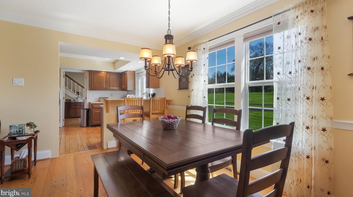 119 Timber Ridge Rd, Upper Makefield PA  18940-2809 exterior