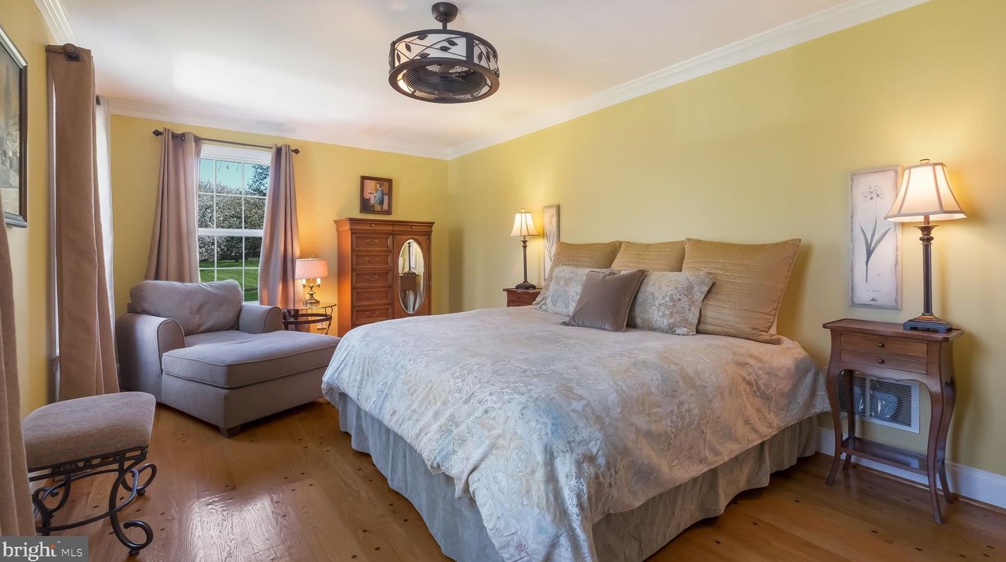 119 Timber Ridge Rd, Upper Makefield PA  18940-2809 exterior