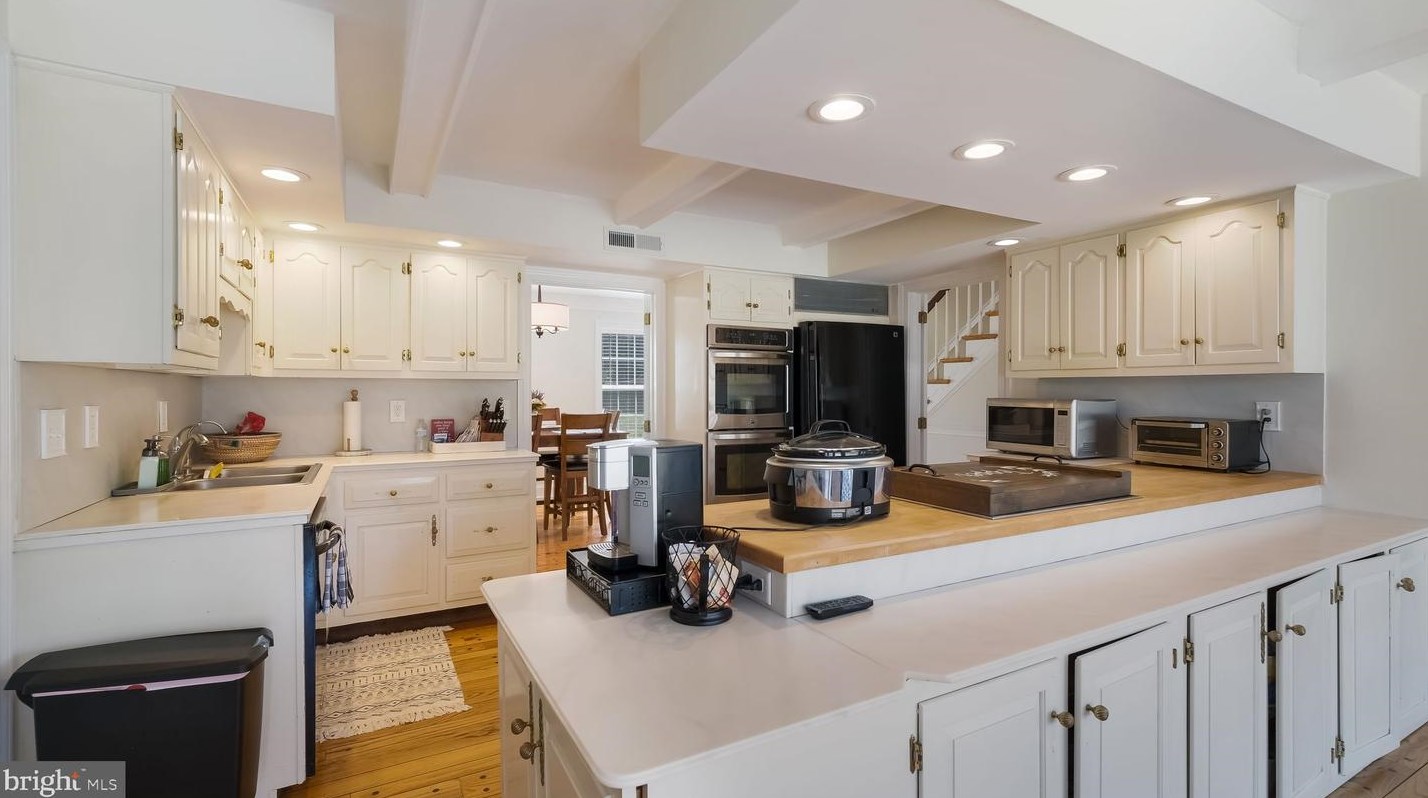 119 Timber Ridge Rd, Upper Makefield PA  18940-2809 exterior