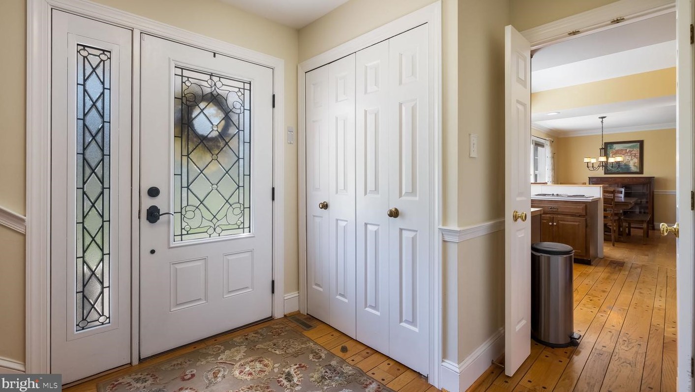 119 Timber Ridge Rd, Upper Makefield PA  18940-2809 exterior