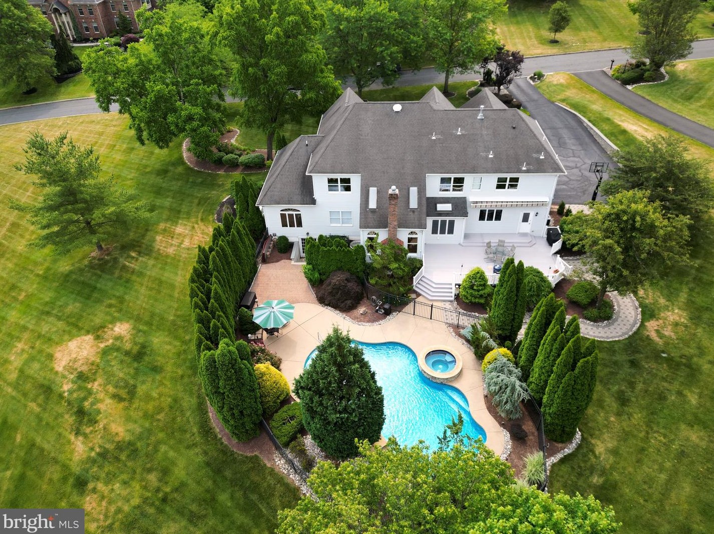 344 Ridge Ave, Upper Makefield PA  18940-3600 exterior