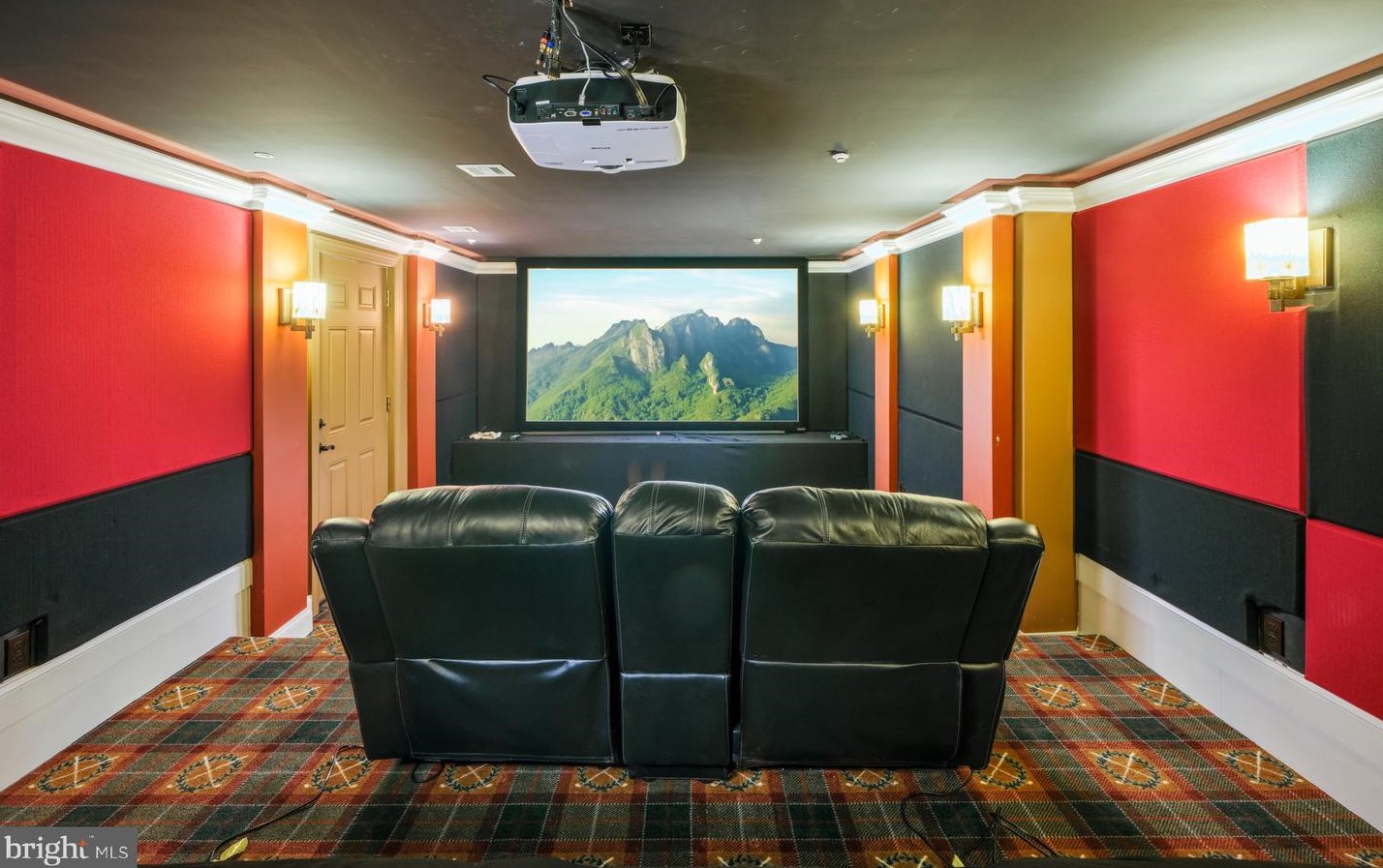 344 Ridge Ave, Upper Makefield PA  18940-3600 exterior