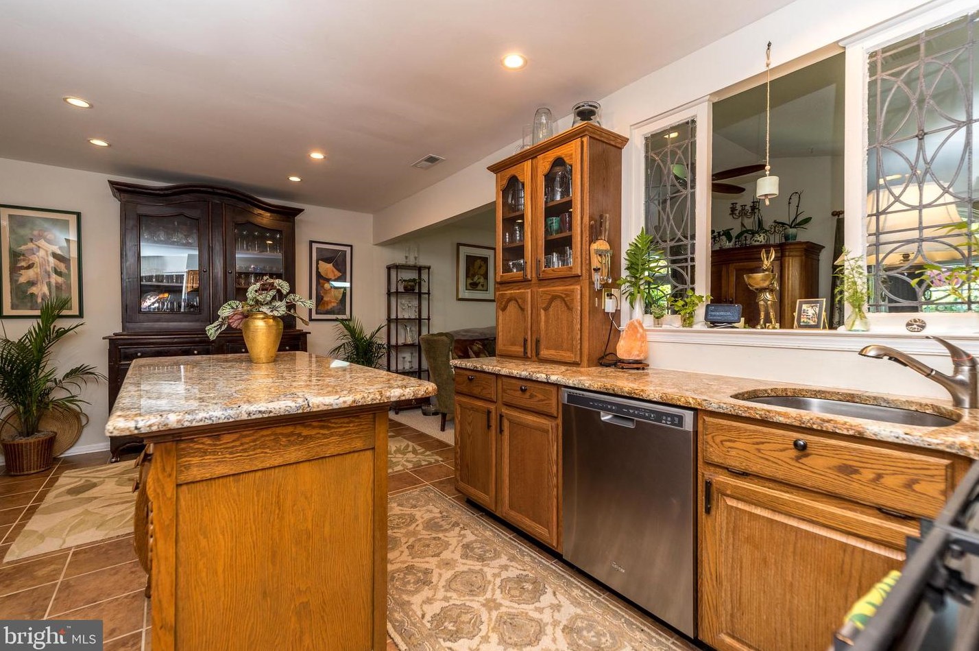 35 Cottonwood St, Upper Makefield PA  18940-3251 exterior