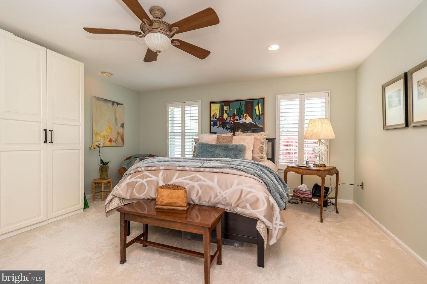 35 Cottonwood St, Upper Makefield PA  18940-3251 exterior