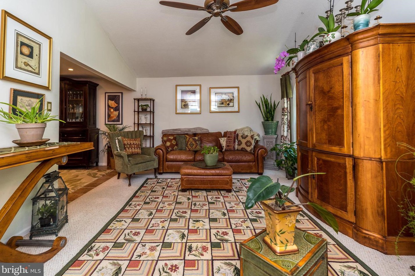 35 Cottonwood St, Upper Makefield PA  18940-3251 exterior