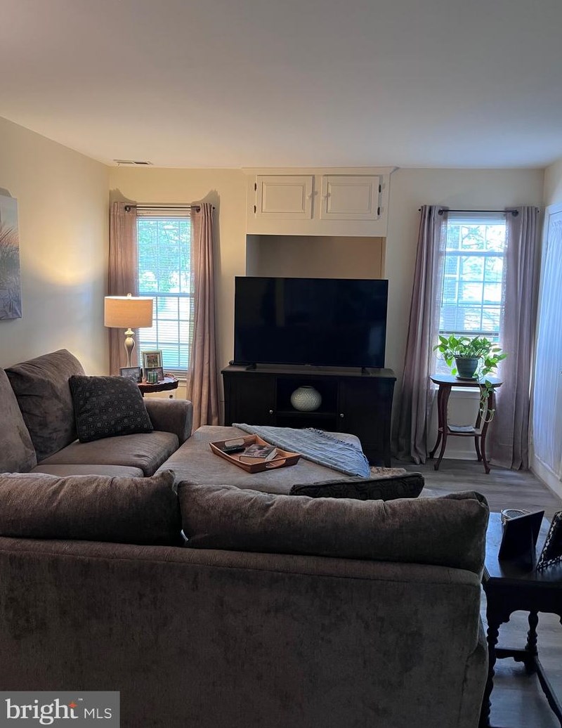 1207 Diamond Dr, Upper Makefield PA  18940-2426 exterior