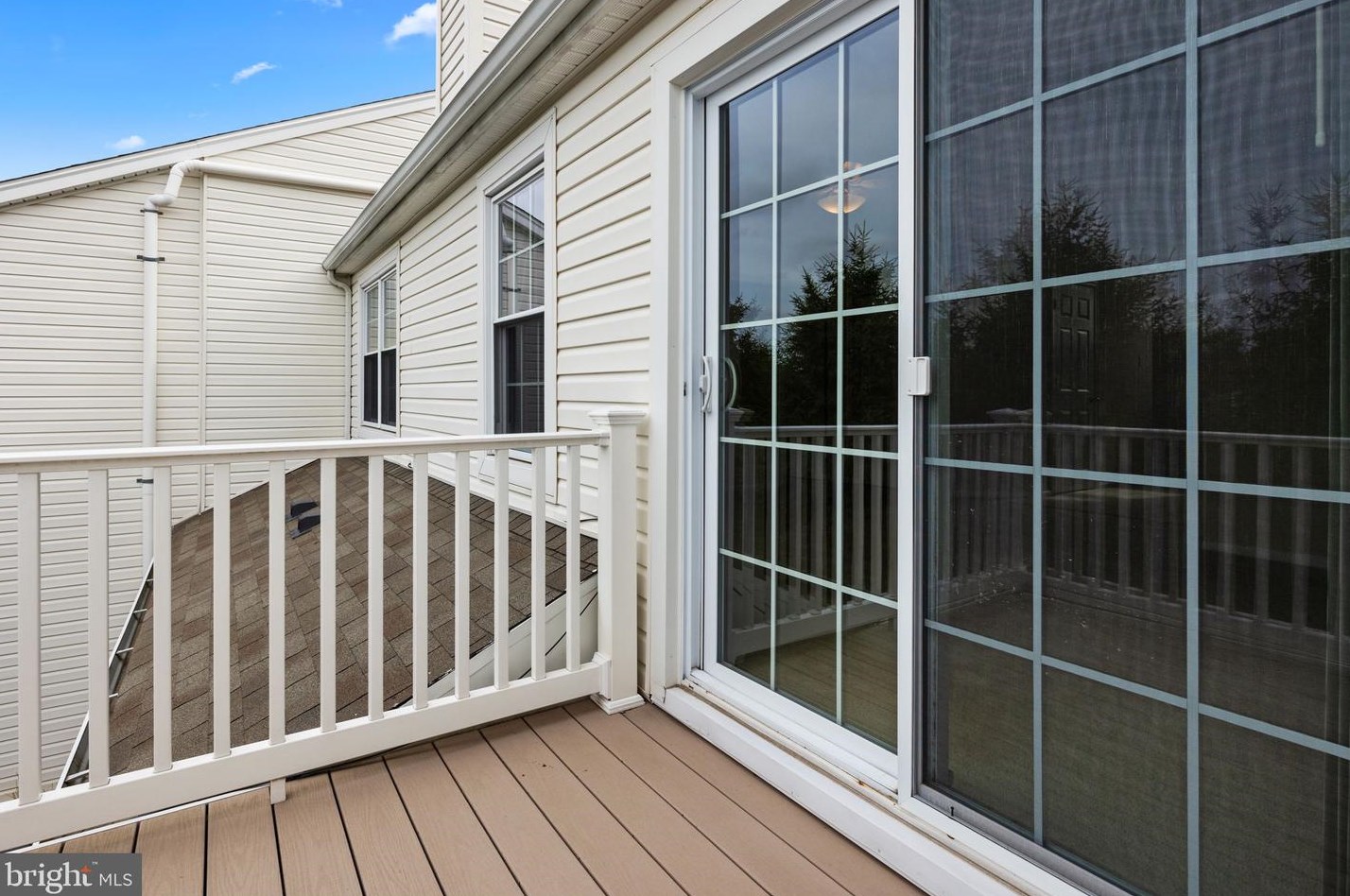 93 Portsmouth Ct, Southampton PA 18966-2620 exterior