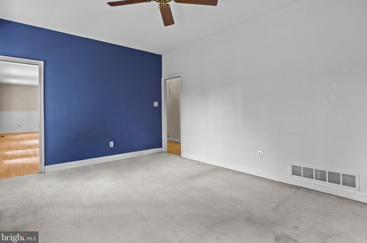 100 Jericho Valley Dr, Upper Makefield PA 18940-3632 exterior