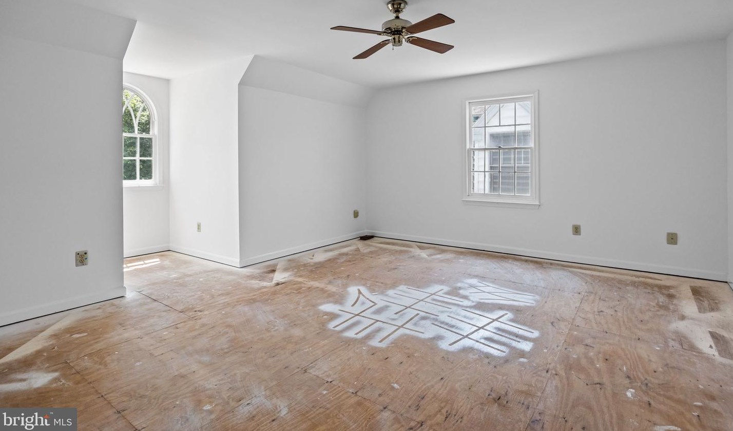 100 Jericho Valley Dr, Upper Makefield PA 18940-3632 exterior