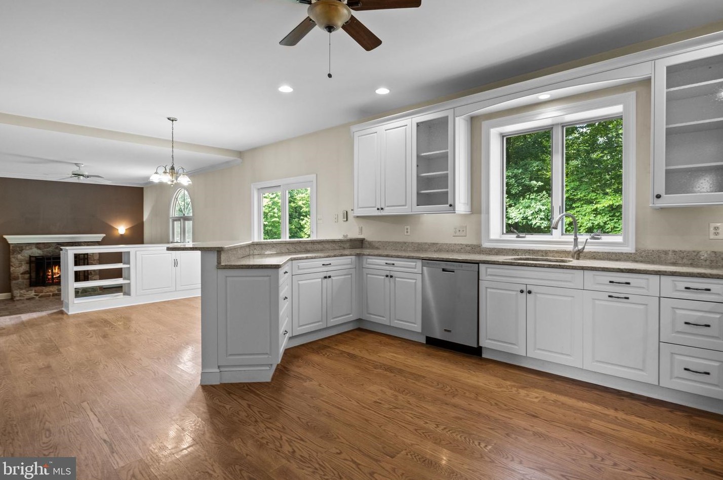 100 Jericho Valley Dr, Upper Makefield PA 18940-3632 exterior