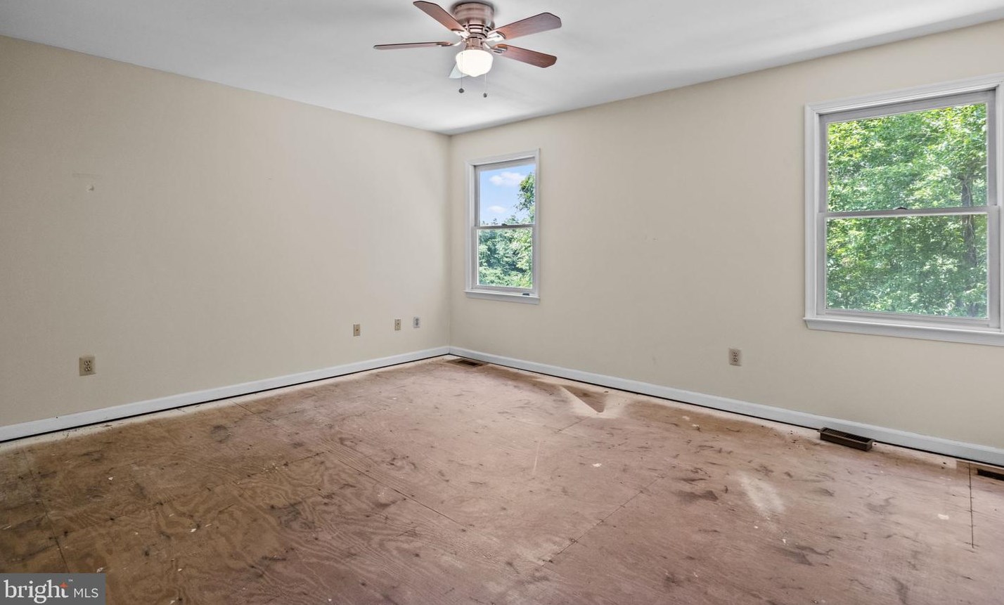 100 Jericho Valley Dr, Upper Makefield PA 18940-3632 exterior