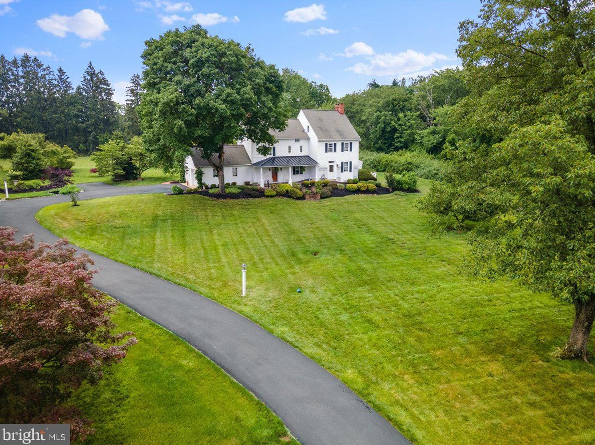 1345 Clearview Dr, Jamison, PA 18929